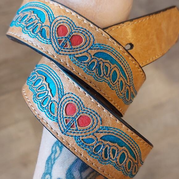 Vintage Nocona vegan Peach heart Angel wings Western Coastal belt 28 rhinestones - Picture 2 of 7